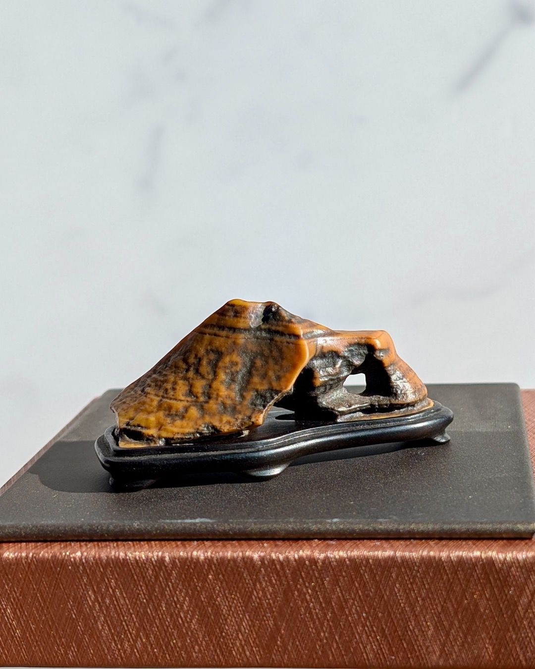 Mountain shape natural Gobi Stone