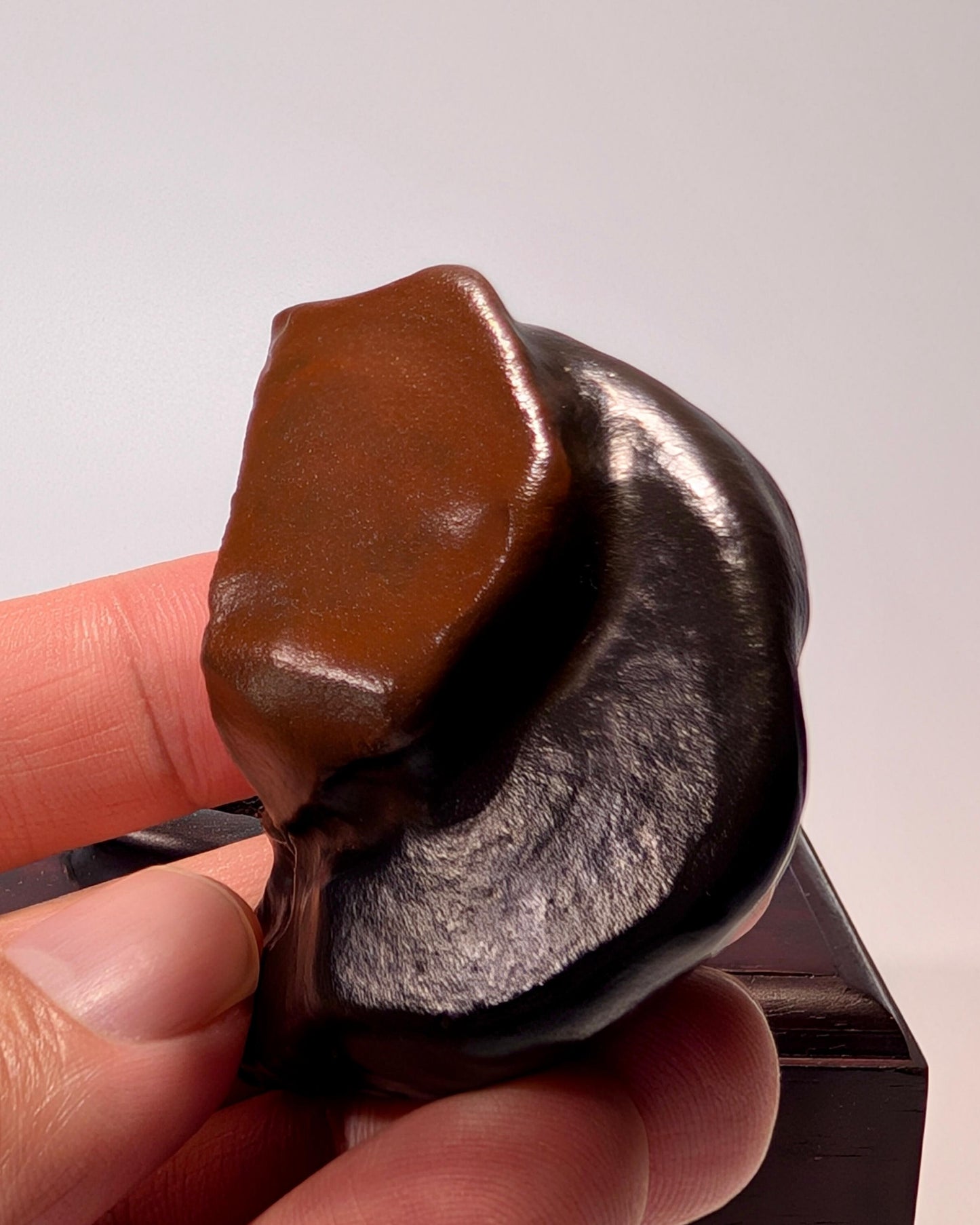 Natural Gobi Stone (Dark-green & red)